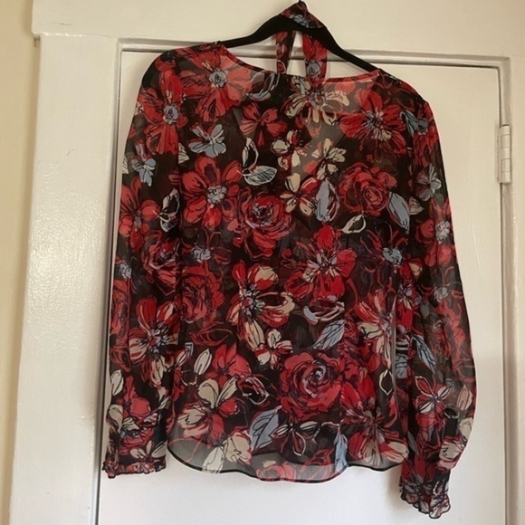 New York & Co Floral Button down top with neck scarf Size 4 - Picture 7 of 8